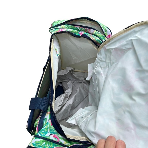 2 PIECE SET NGIL FLAMINGO ISLAND DUFFLE BAG 20"+CROSSBODY PURSE - Picture 4 of 9